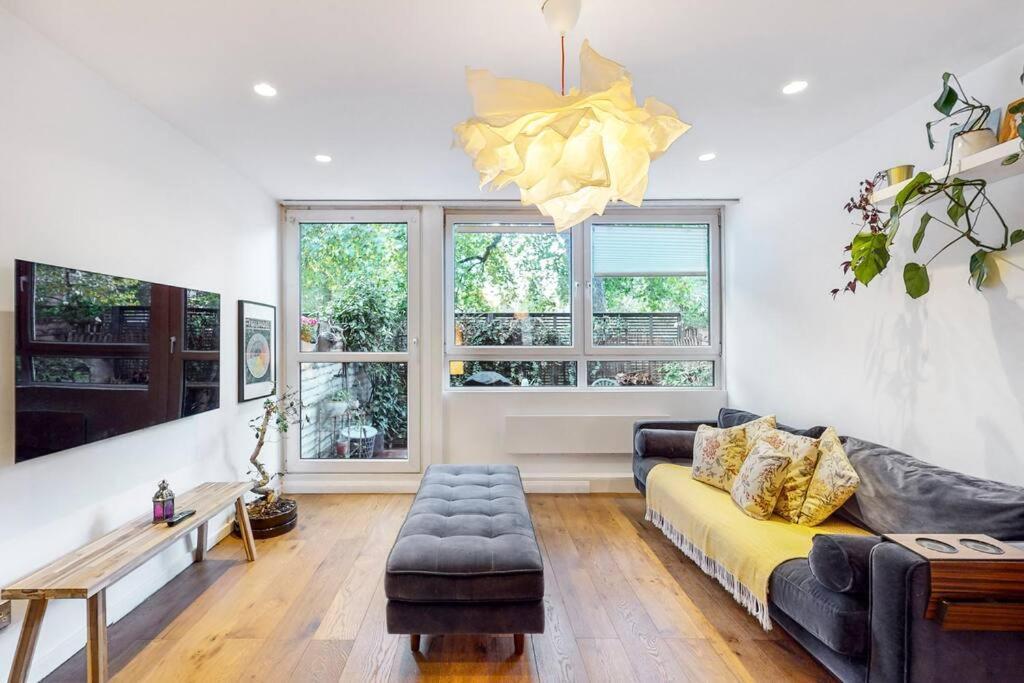Charming 2-Bedroom Maisonette With Private Garden London Exterior photo
